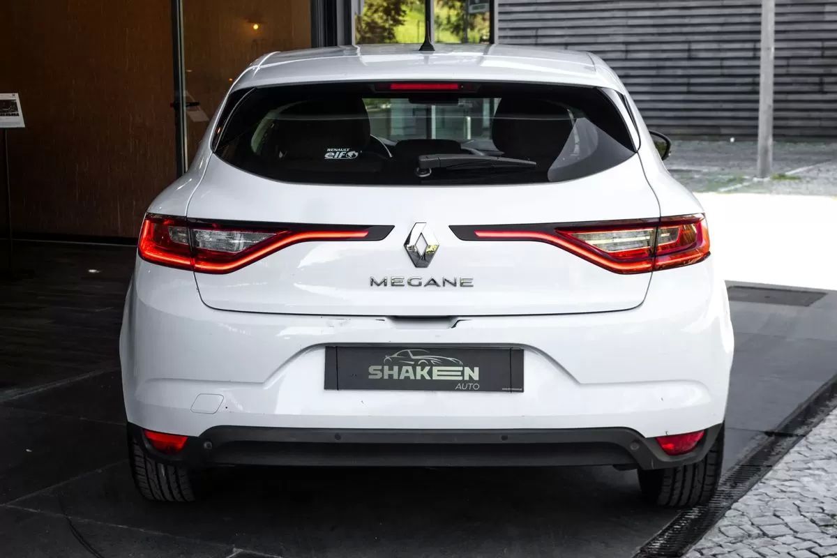 renault-megane-2019-diesel-1461cc