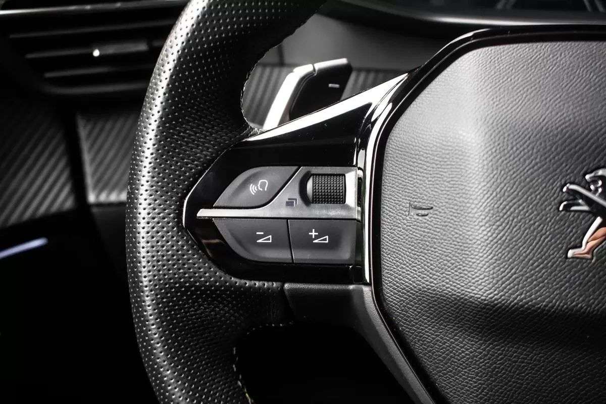 peugeot-2008-2021-diesel-1499cc