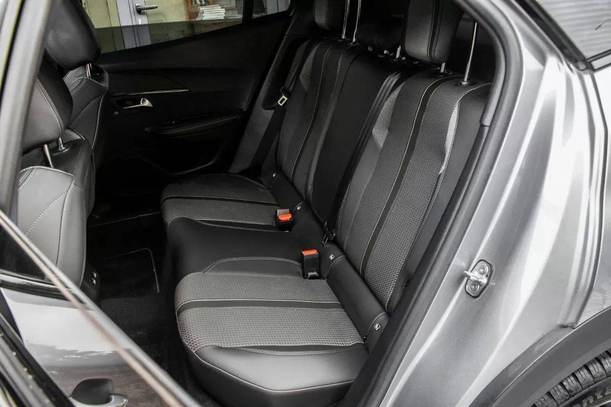 peugeot-2008-2021-diesel-1499cc