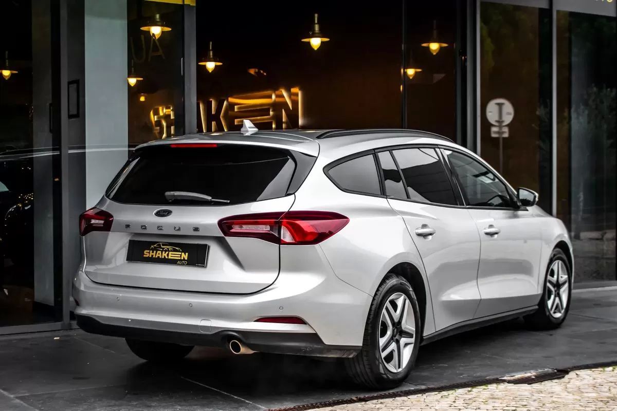 ford-focus-sw-2023-gasolina-998cc