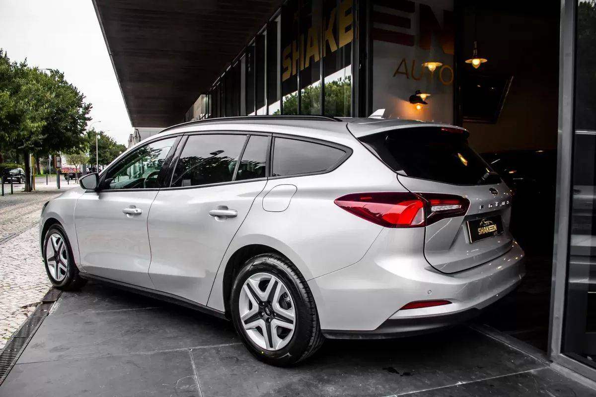 ford-focus-sw-2023-gasolina-998cc