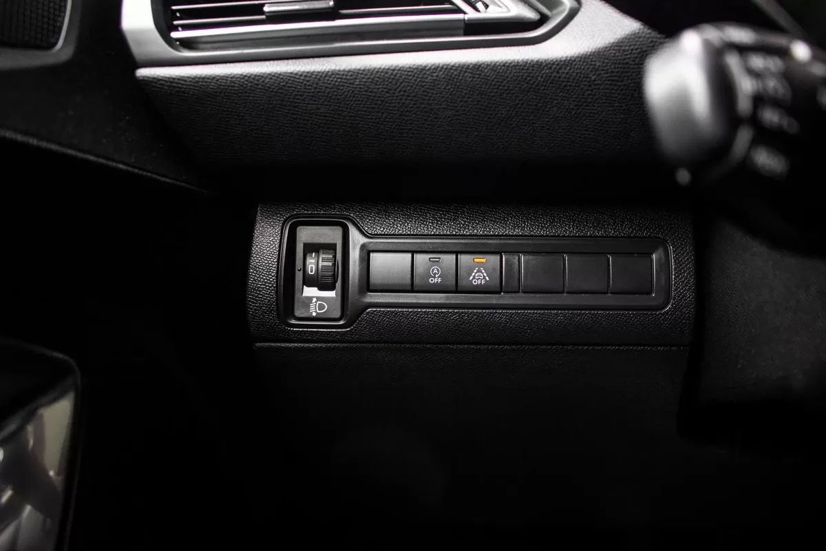 peugeot-308-sw-2019-diesel-1499cc