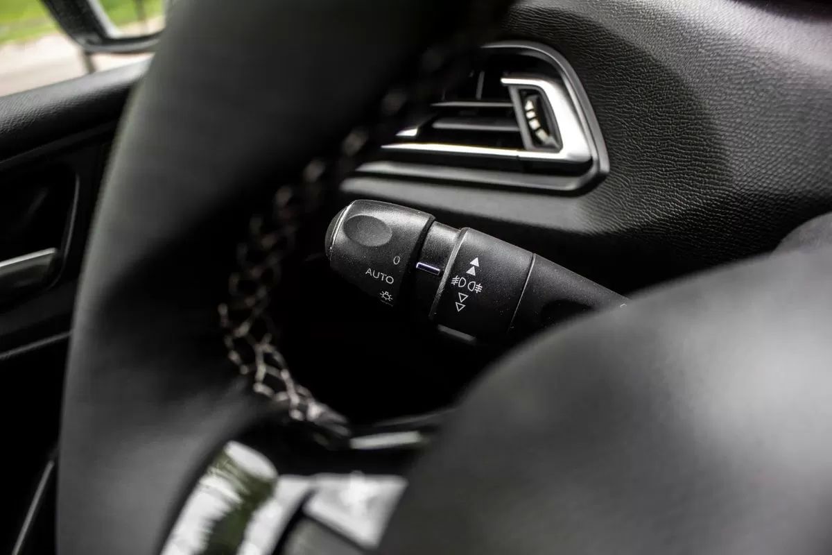 peugeot-308-sw-2019-diesel-1499cc