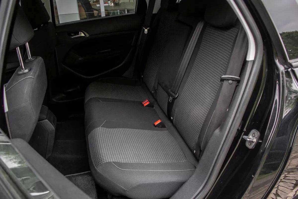 peugeot-308-sw-2019-diesel-1499cc