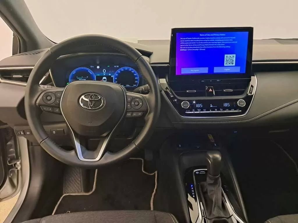 toyota-corolla-2023-hibrido-a-gasolina-1798cc