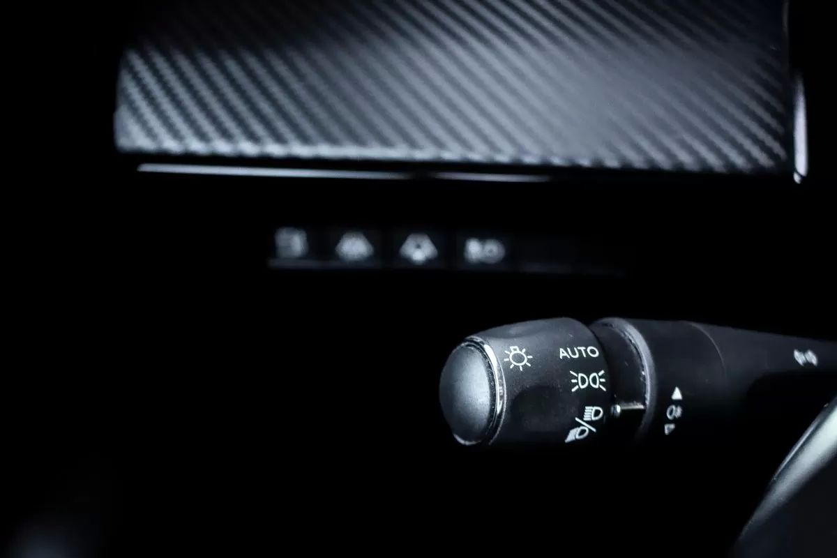 peugeot-508-sw-2022-hibrido-1598cc
