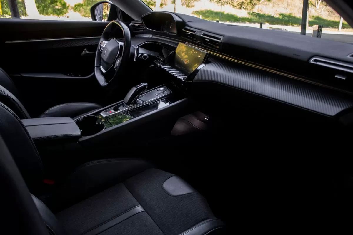 peugeot-508-sw-2022-hibrido-1598cc