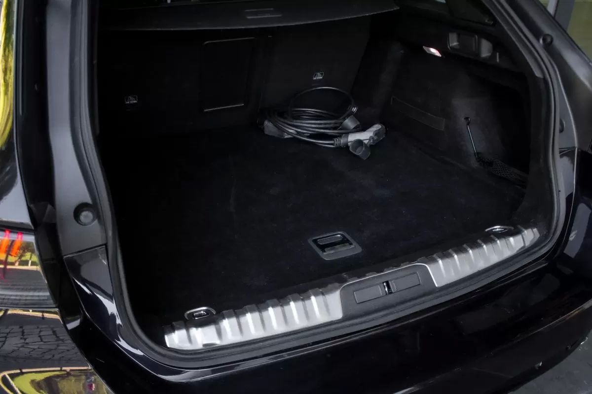 peugeot-508-sw-2022-hibrido-1598cc