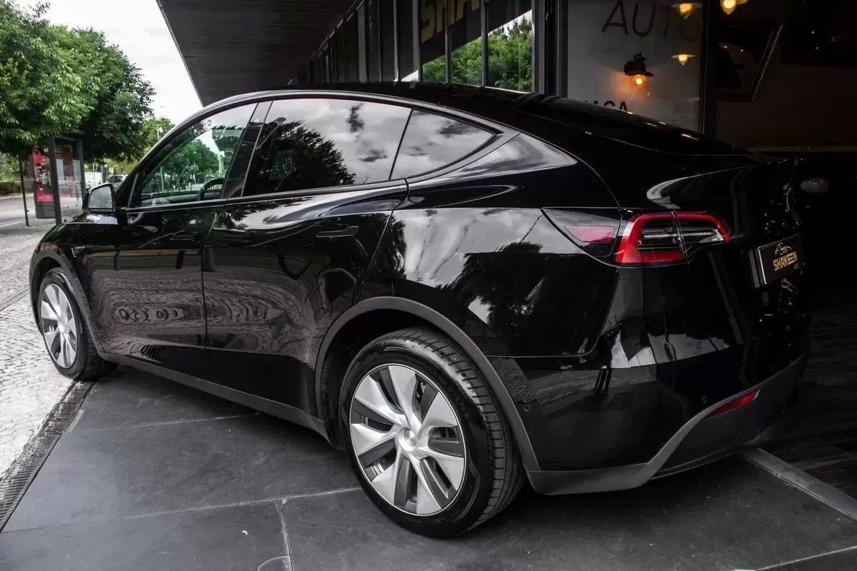 tesla-model-y-2022-eletrico-0cc
