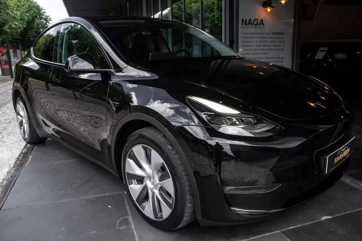 tesla-model-y-2022-eletrico-0cc