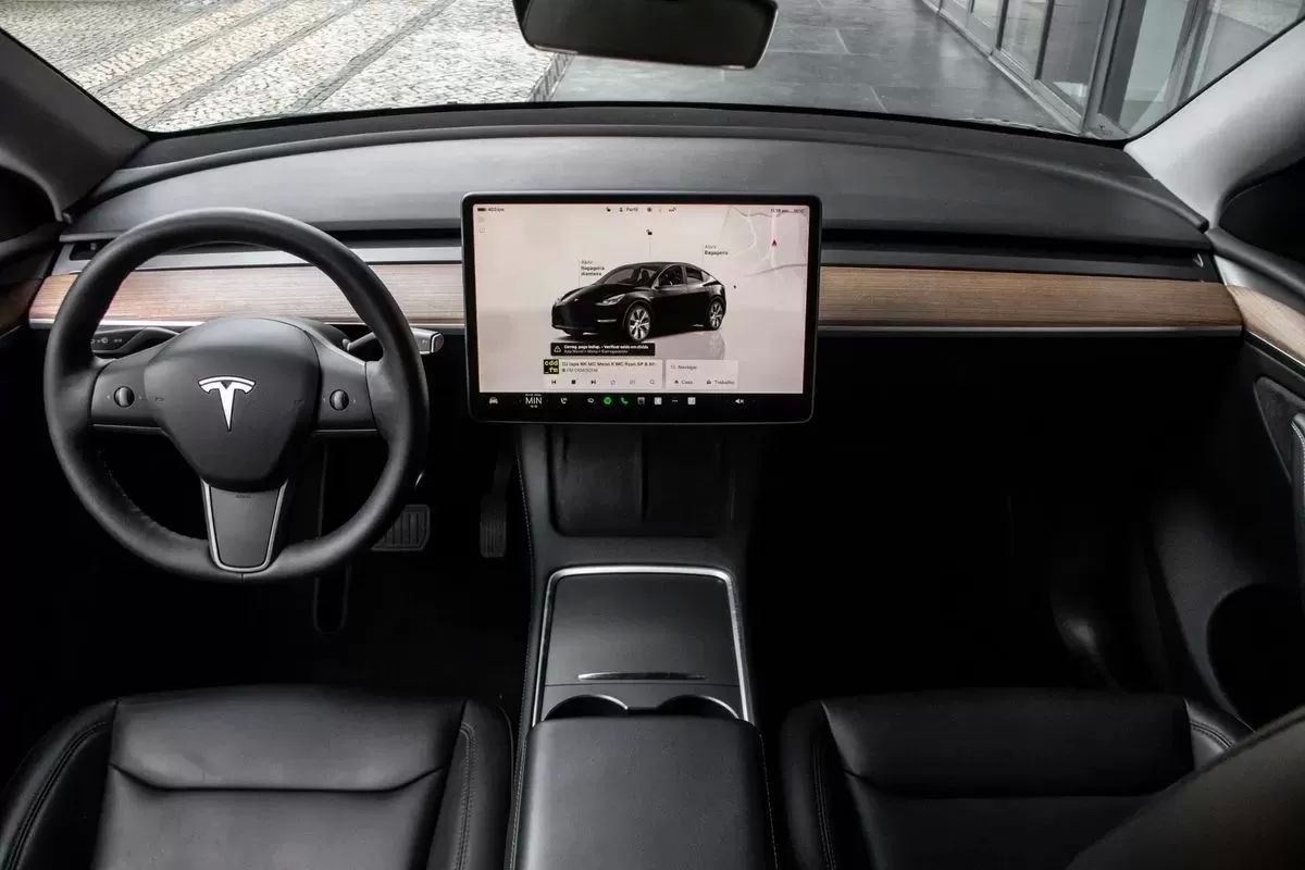 tesla-model-y-2022-eletrico-0cc