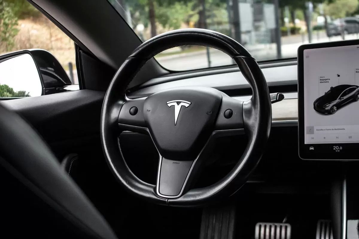 tesla-model-3-2019-eletrico-0cc