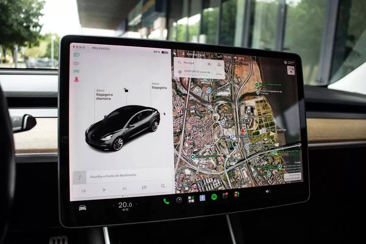 tesla-model-3-2019-eletrico-0cc