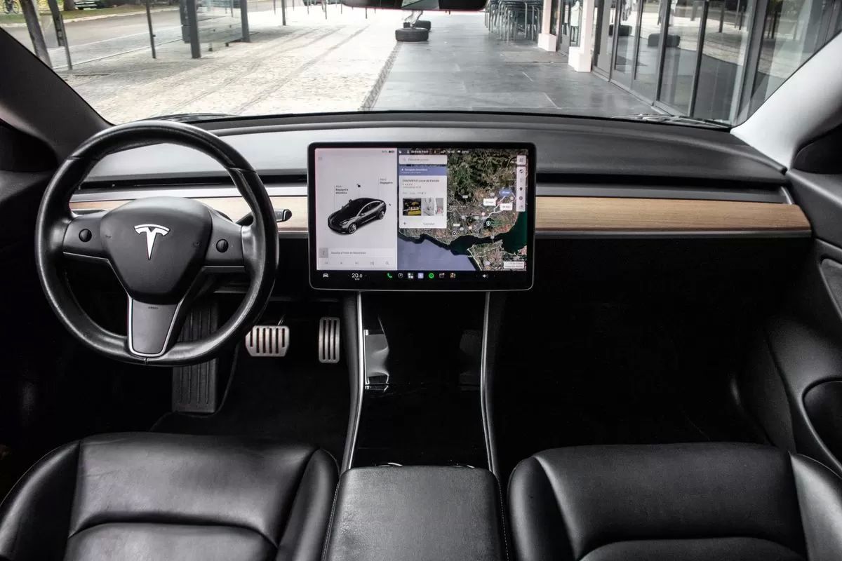 tesla-model-3-2019-eletrico-0cc