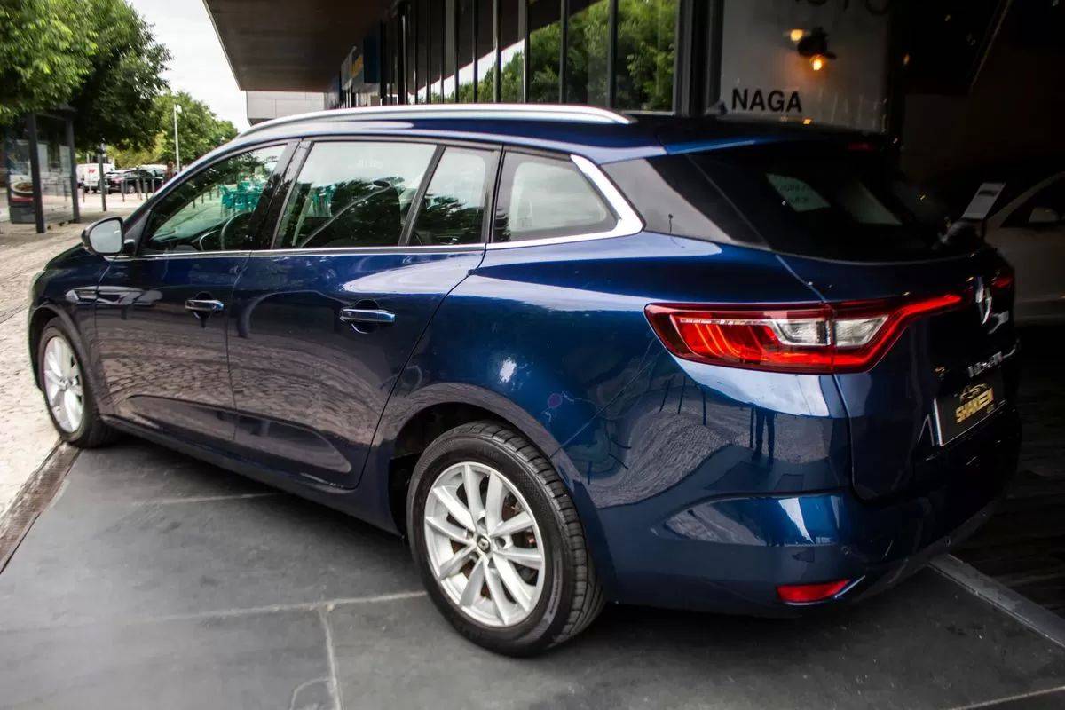 renault-megane-sport-tourer-2018-diesel-1461cc