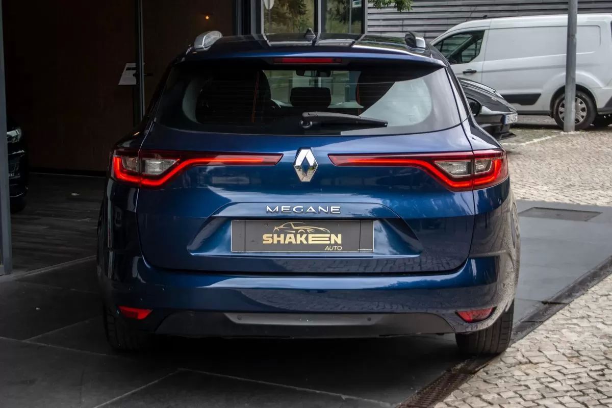 renault-megane-sport-tourer-2018-diesel-1461cc