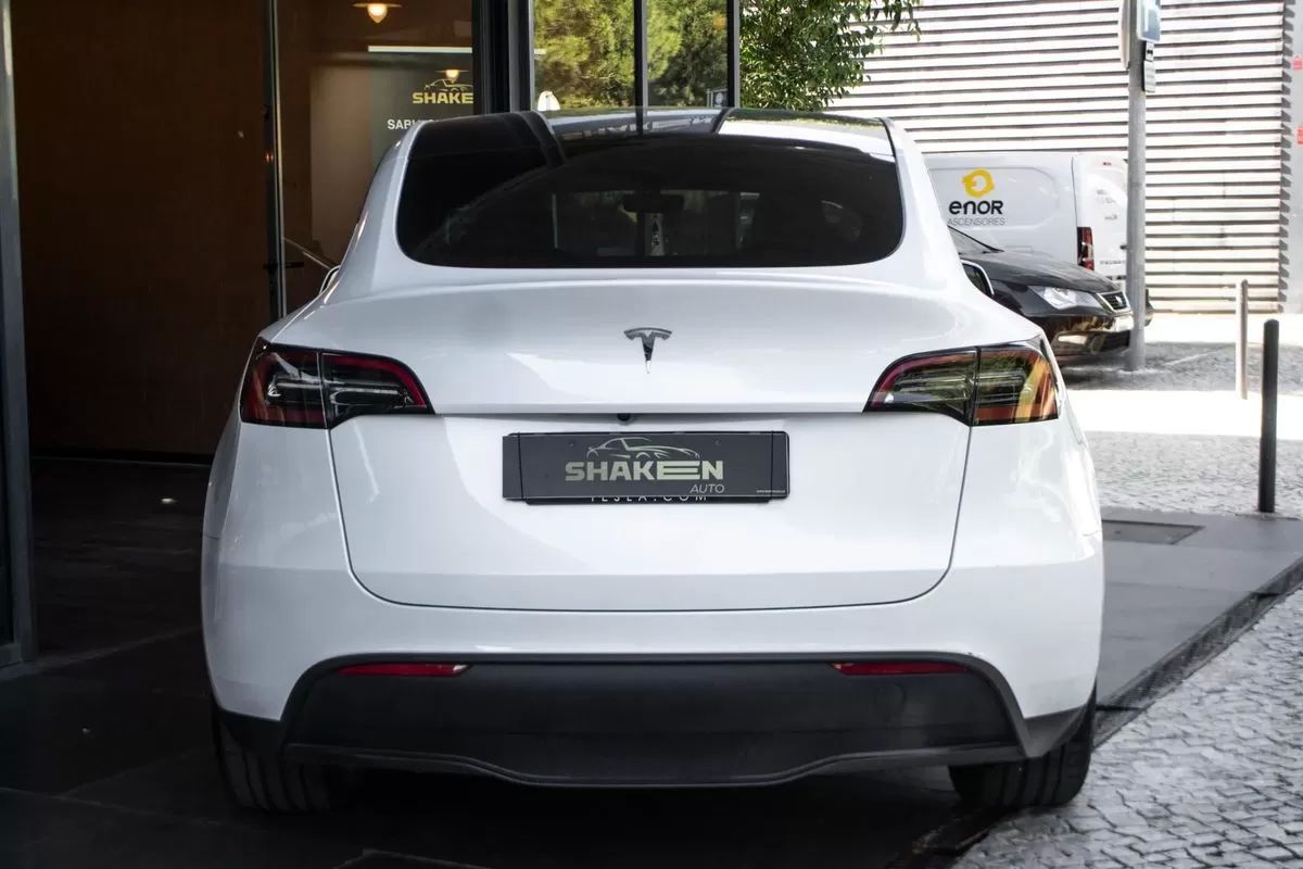 tesla-model-y-2023-eletrico-0cc