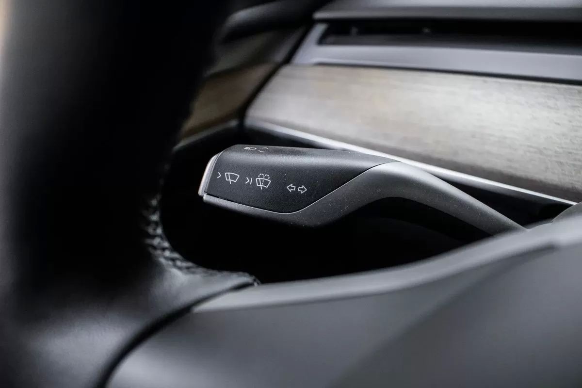 tesla-model-y-2023-eletrico-0cc