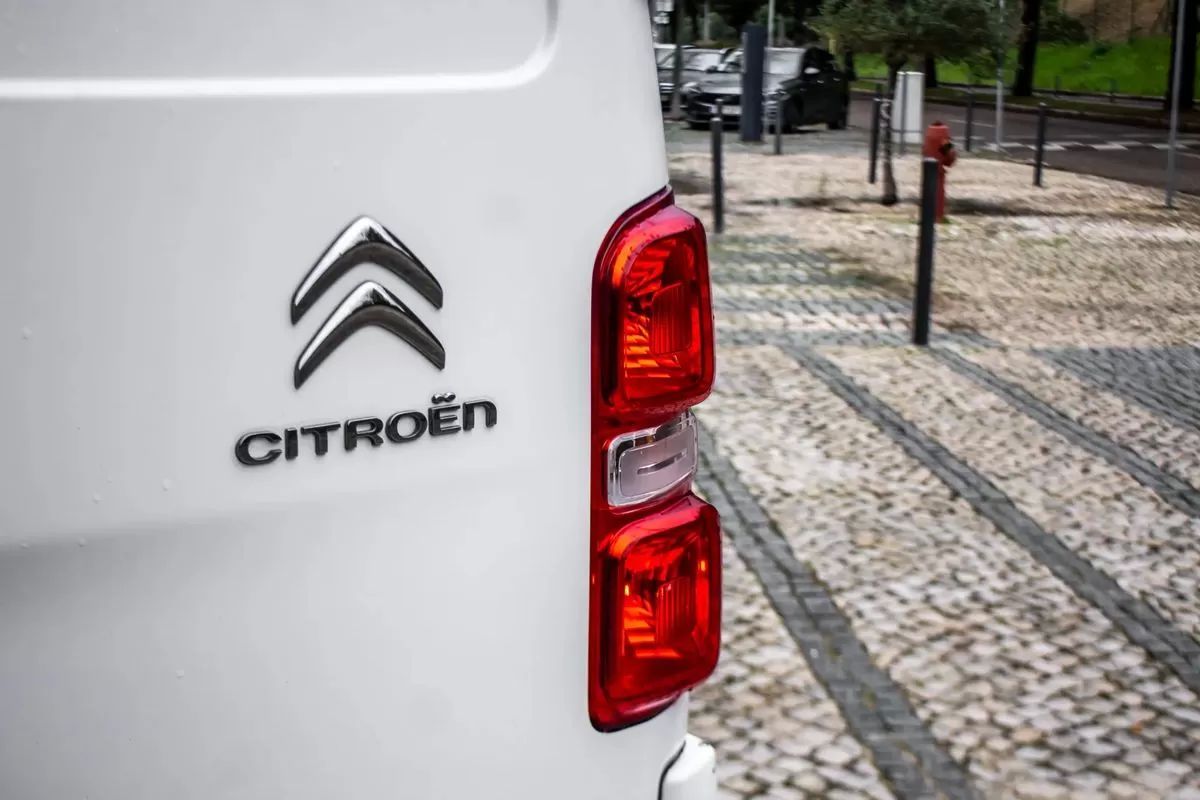 citroen-jumpy-2019-diesel-1997cc