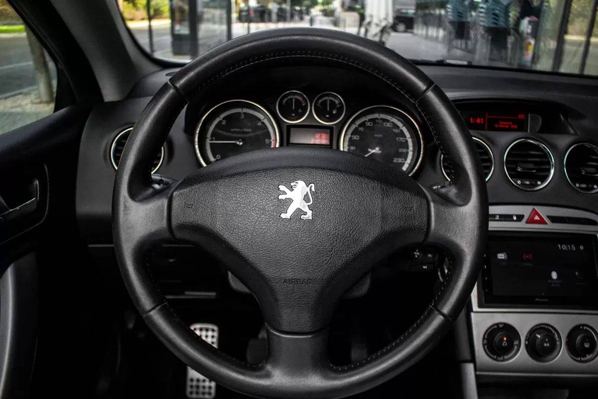 peugeot-308-cc-2010-diesel-1560cc