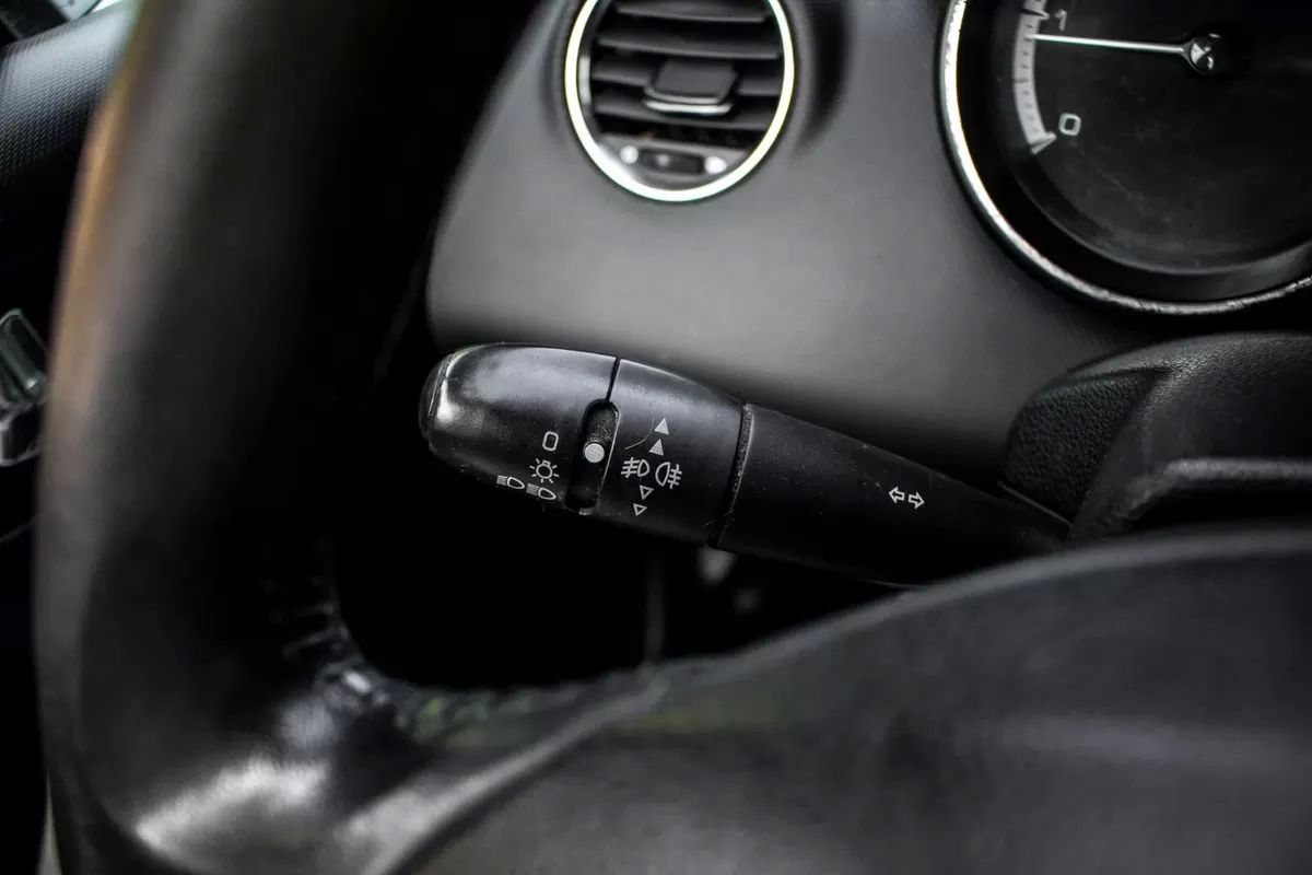 peugeot-308-cc-2010-diesel-1560cc