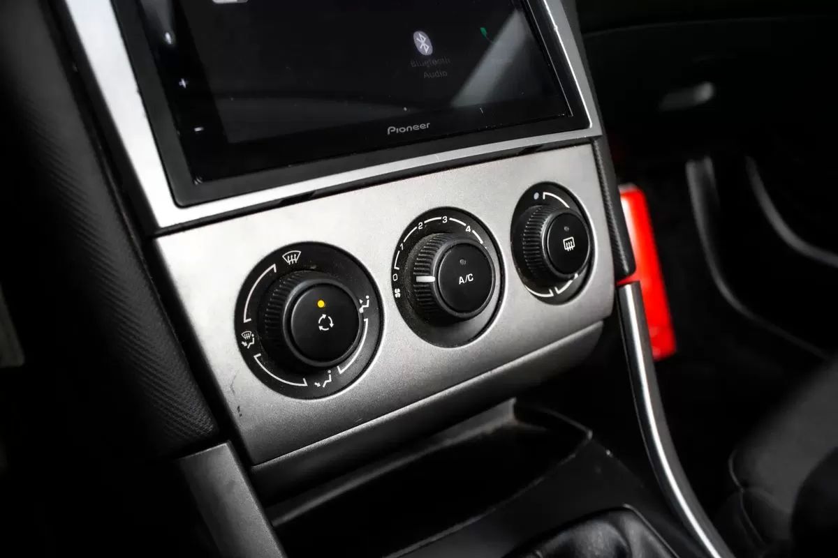 peugeot-308-cc-2010-diesel-1560cc