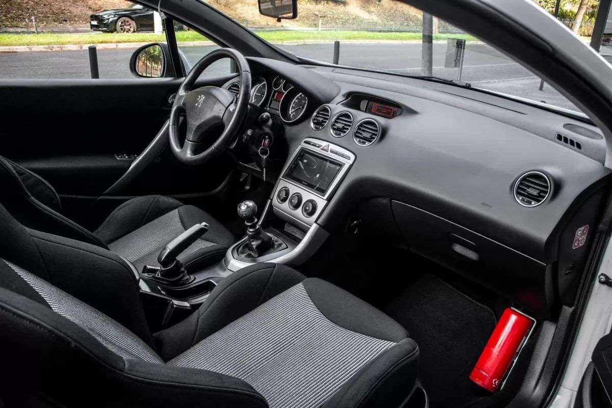 peugeot-308-cc-2010-diesel-1560cc