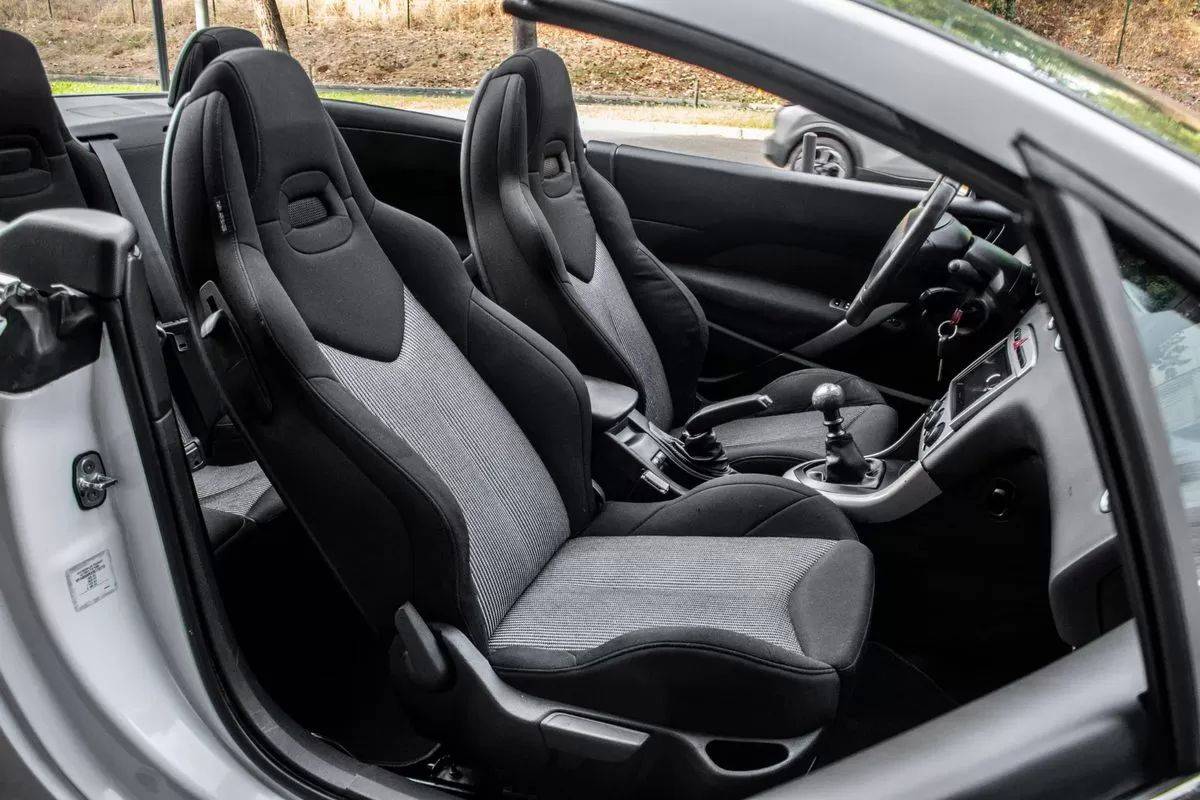 peugeot-308-cc-2010-diesel-1560cc