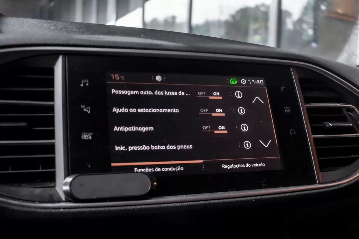 peugeot-308-sw-2019-diesel-1499cc