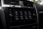volkswagen-golf-variant-2018-diesel-1598cc