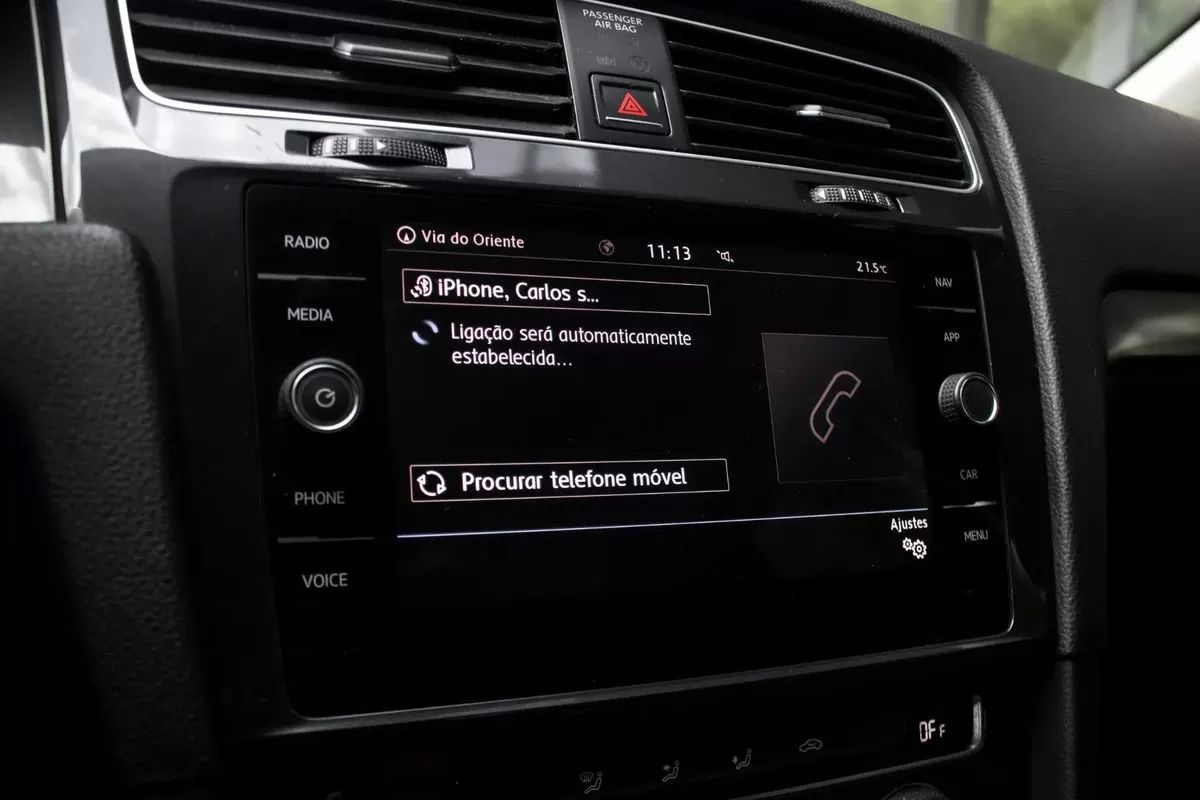 volkswagen-golf-variant-2018-diesel-1598cc