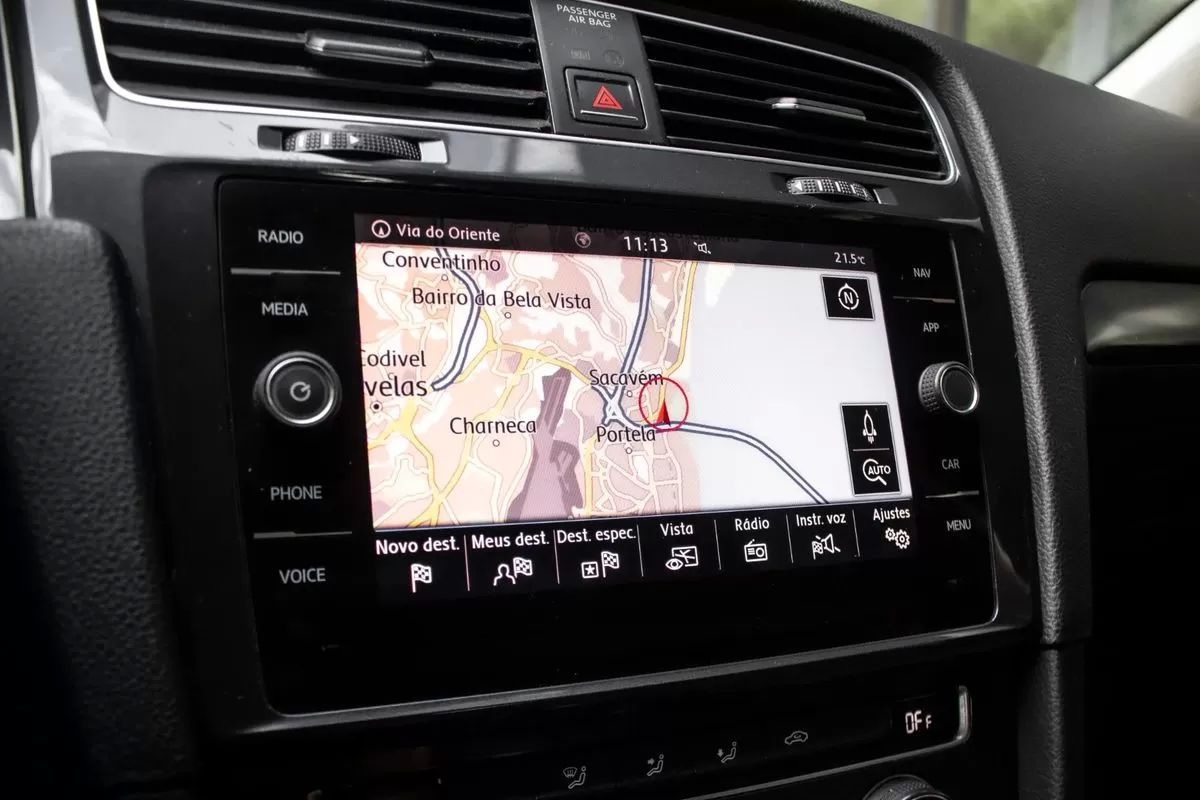volkswagen-golf-variant-2018-diesel-1598cc
