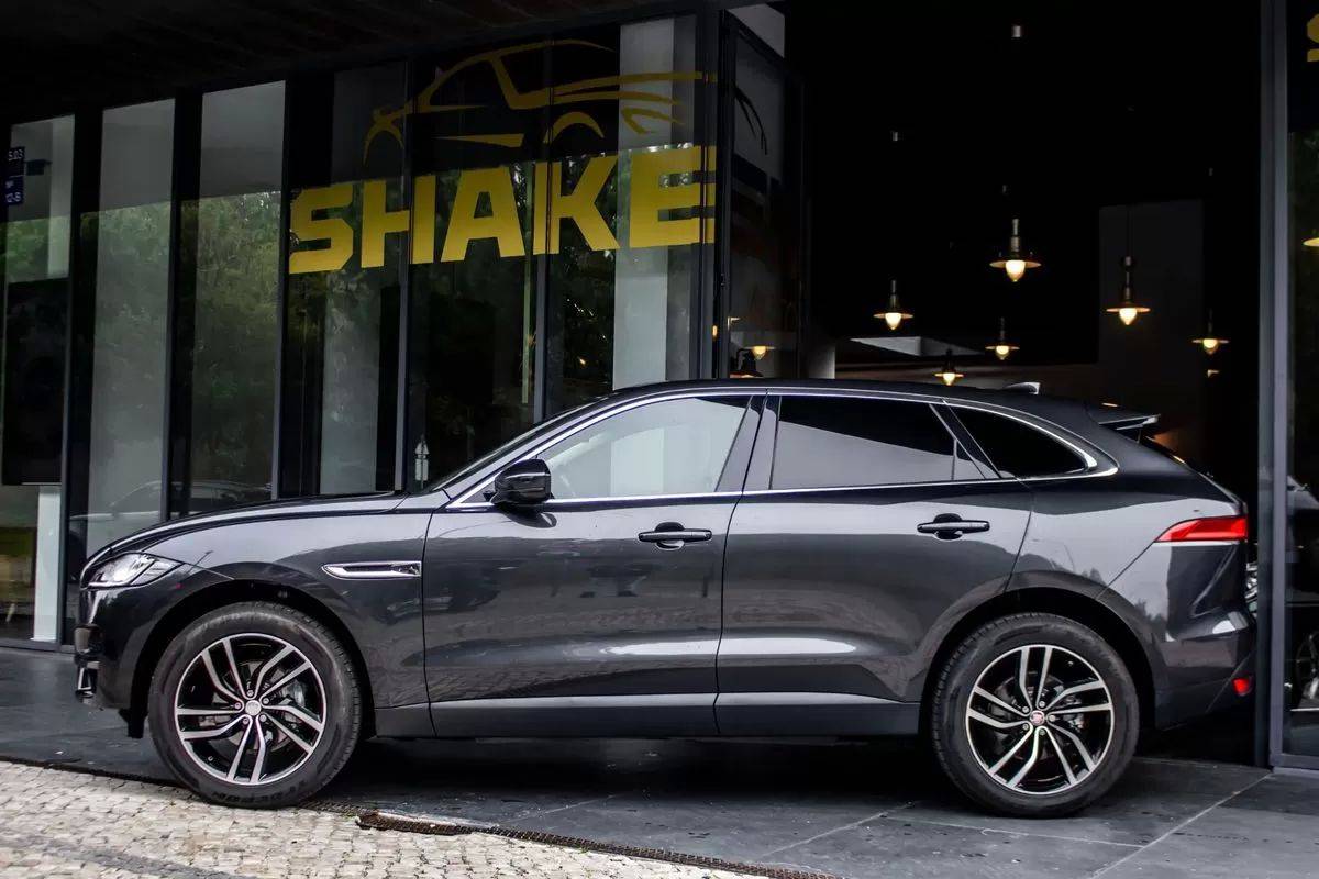 jaguar-f-pace-2018-diesel-1999cc