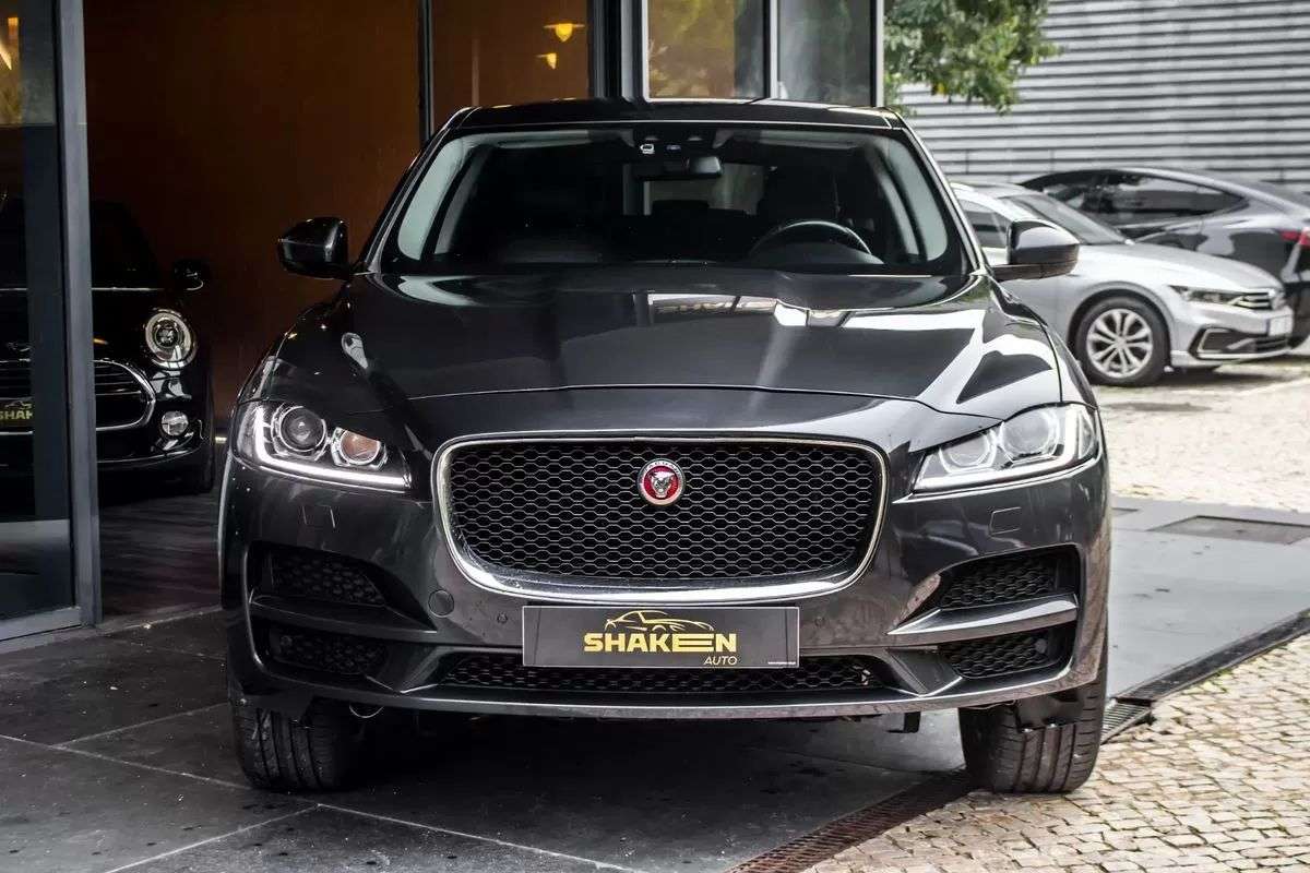jaguar-f-pace-2018-diesel-1999cc