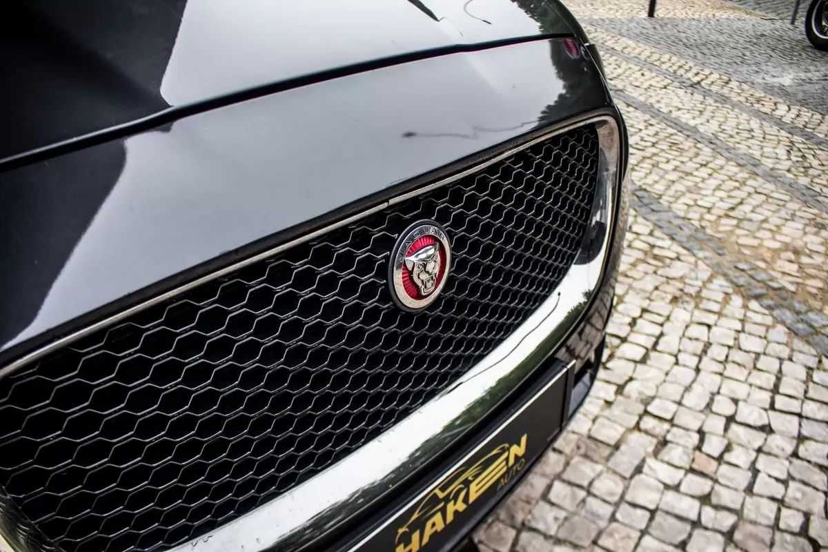 jaguar-f-pace-2018-diesel-1999cc