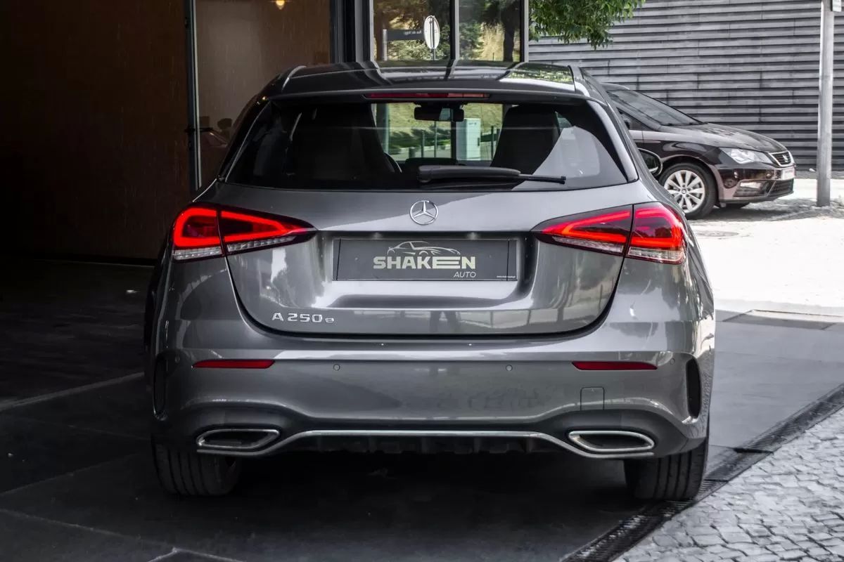 mercedes-benz-classe-a-2021-hibrido-1332cc