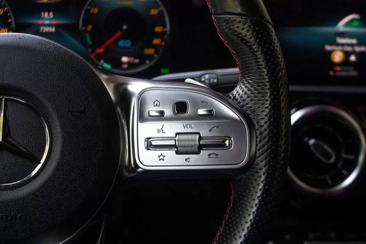 mercedes-benz-classe-a-2021-hibrido-1332cc