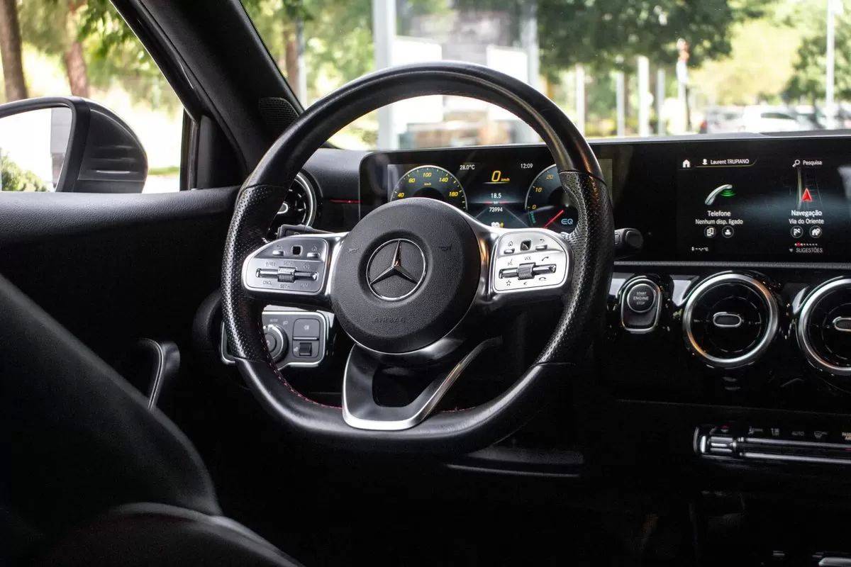 mercedes-benz-classe-a-2021-hibrido-1332cc