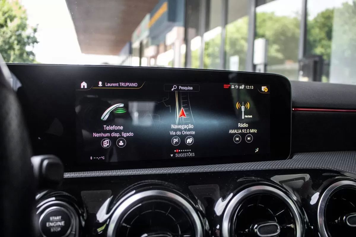 mercedes-benz-classe-a-2021-hibrido-1332cc