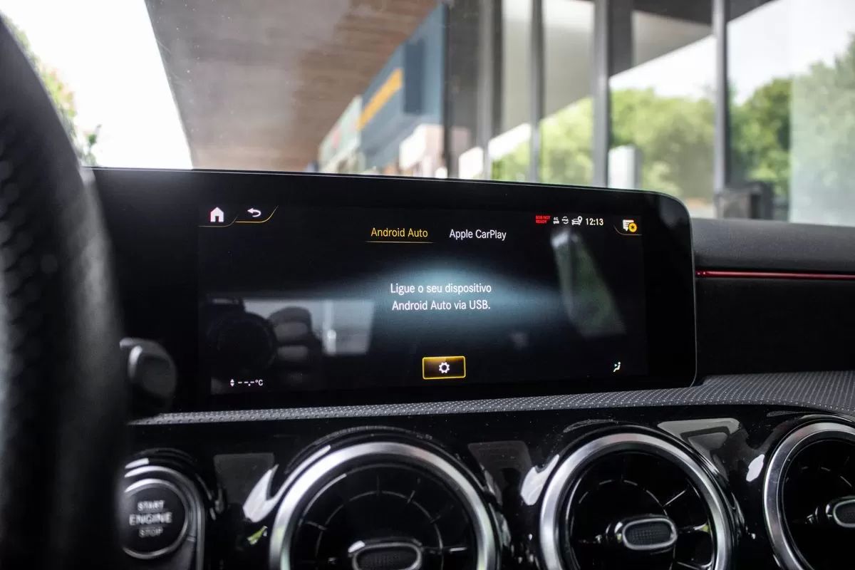 mercedes-benz-classe-a-2021-hibrido-1332cc