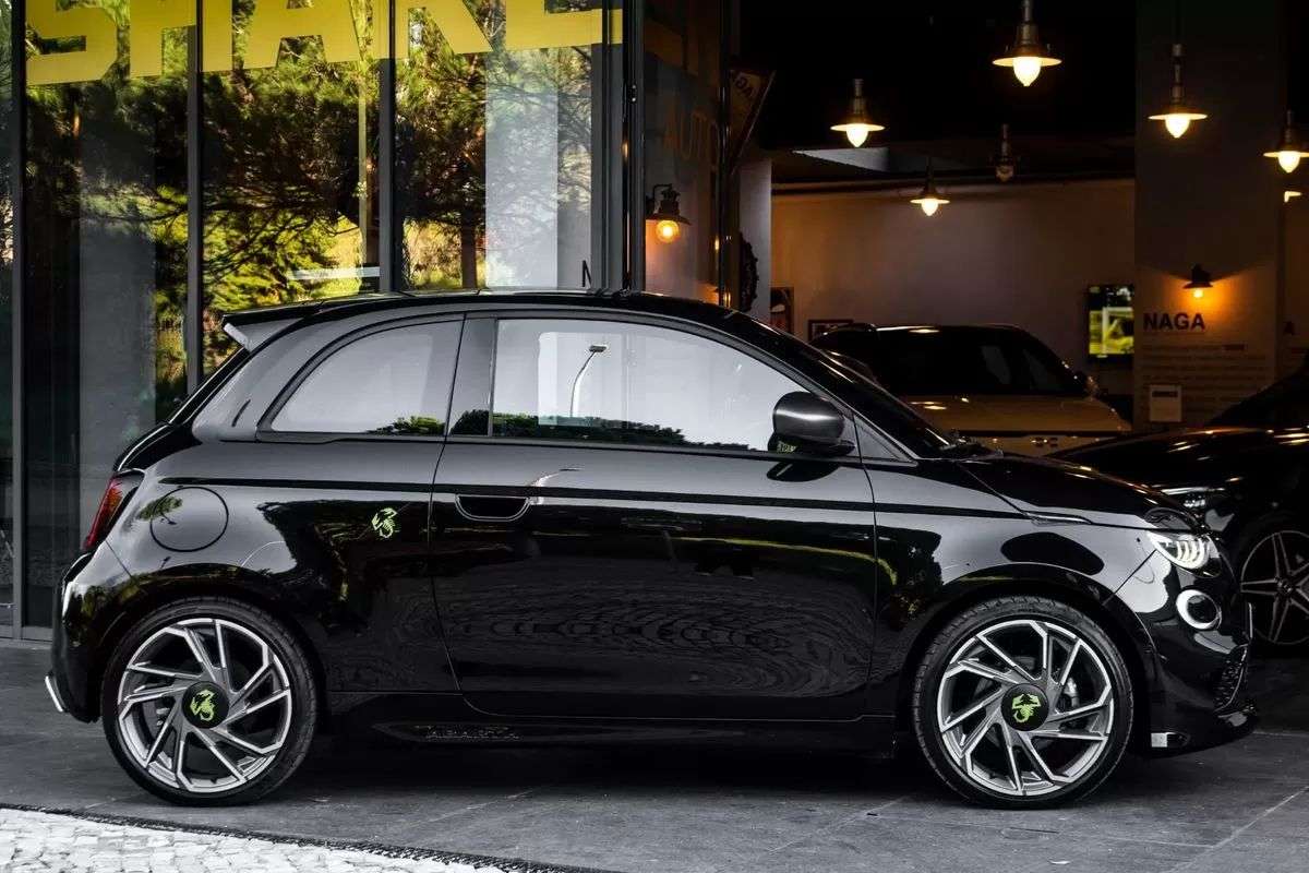 abarth-500-2024-eletrico-0cc