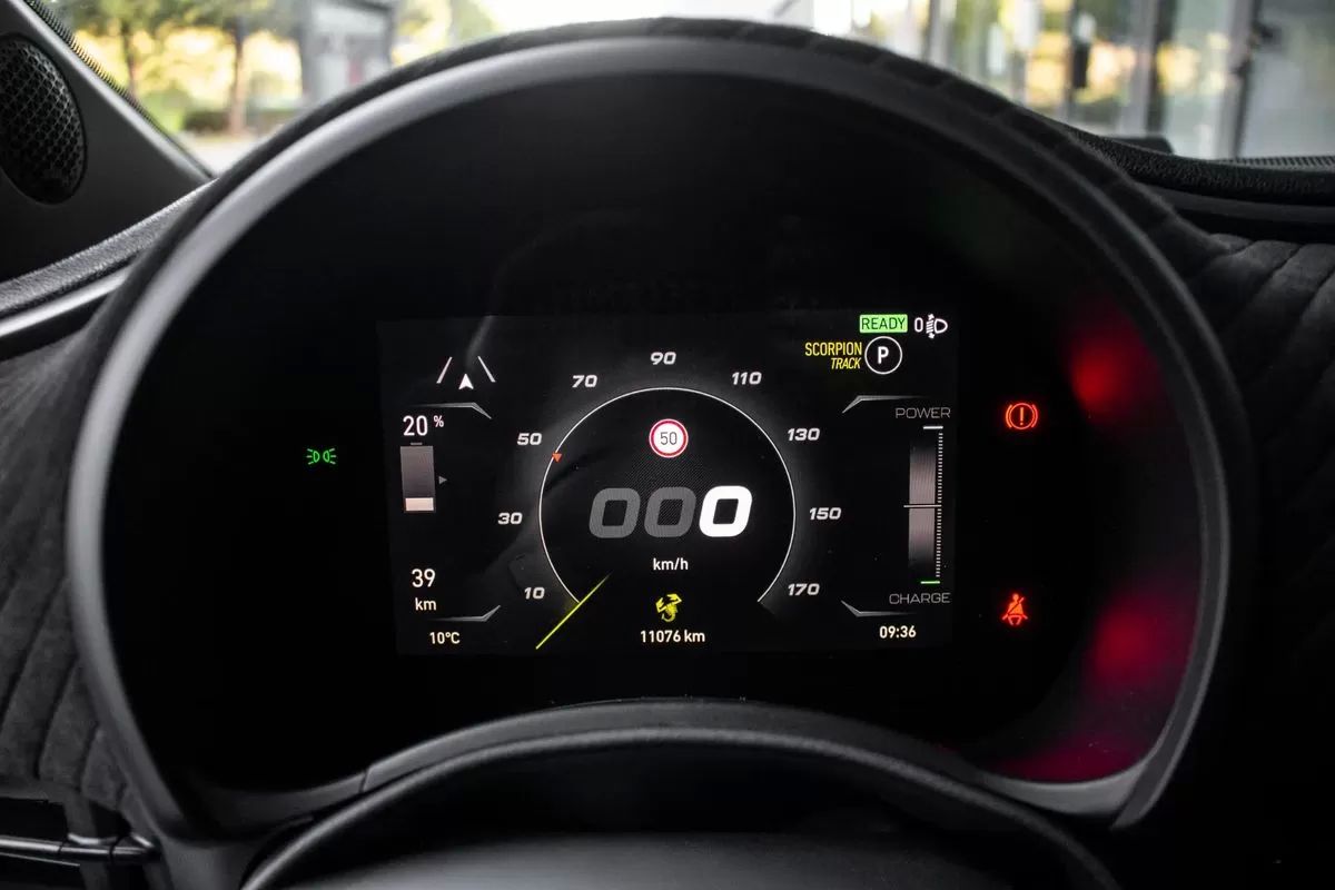 abarth-500-2024-eletrico-0cc