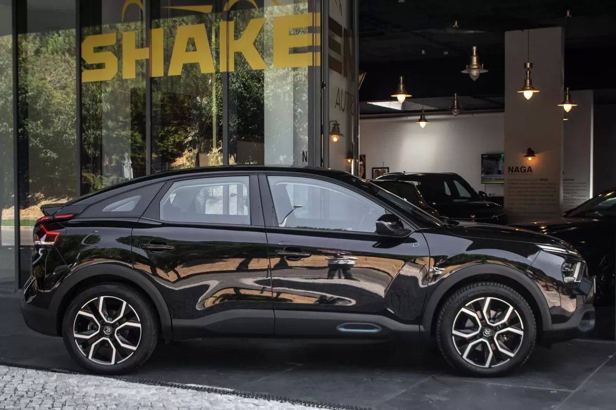 citroen-e-c4-2022-eletrico-0cc