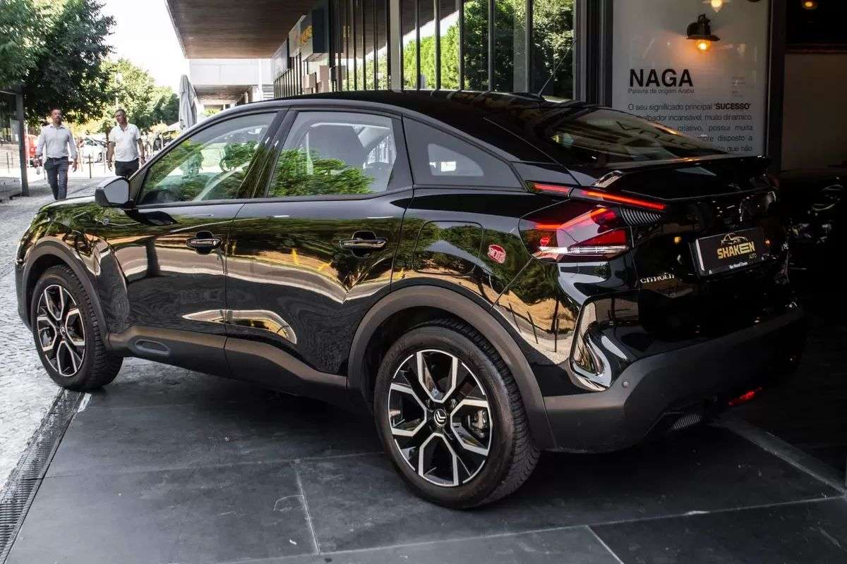 citroen-e-c4-2022-eletrico-0cc