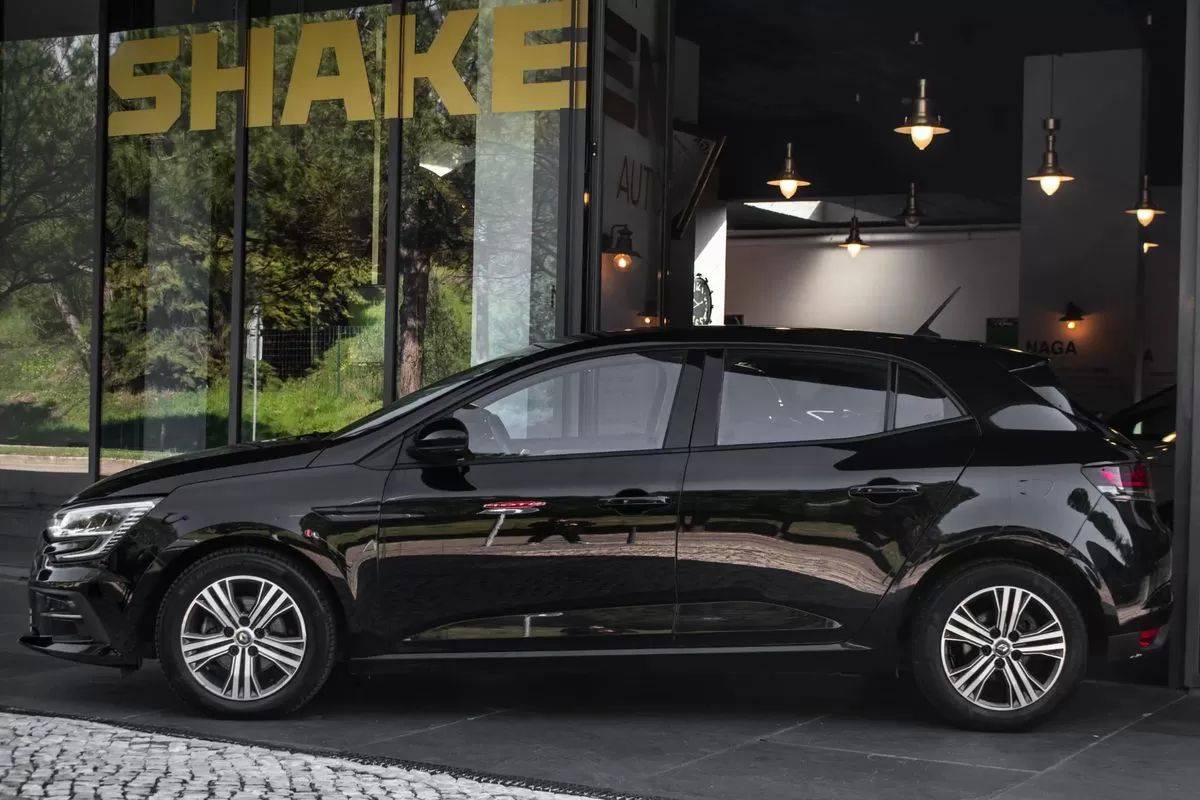renault-megane-2023-diesel-1461cc