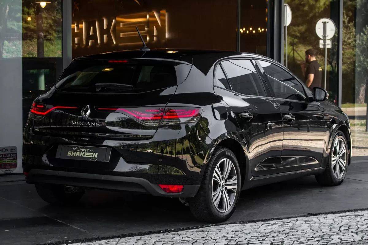 renault-megane-2023-diesel-1461cc