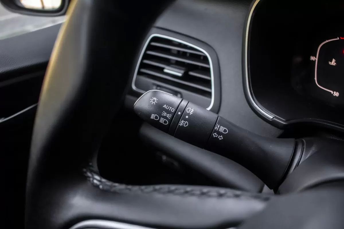renault-megane-2023-diesel-1461cc