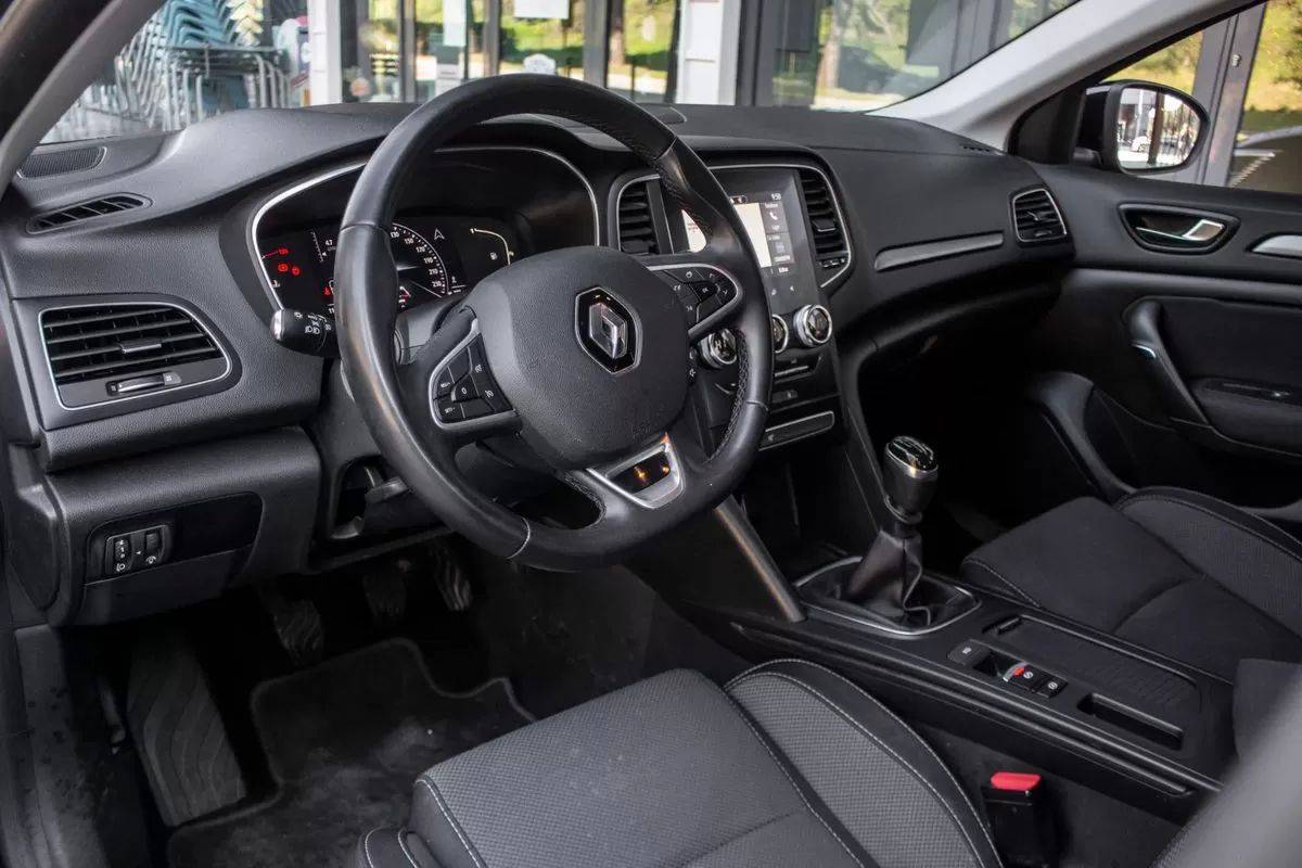 renault-megane-2023-diesel-1461cc