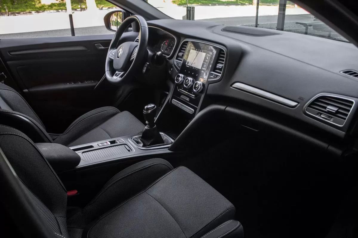 renault-megane-2023-diesel-1461cc