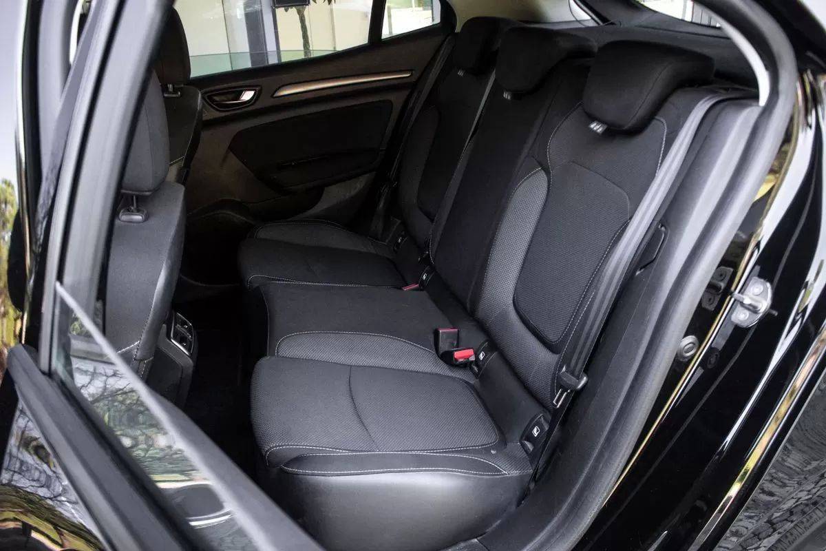 renault-megane-2023-diesel-1461cc